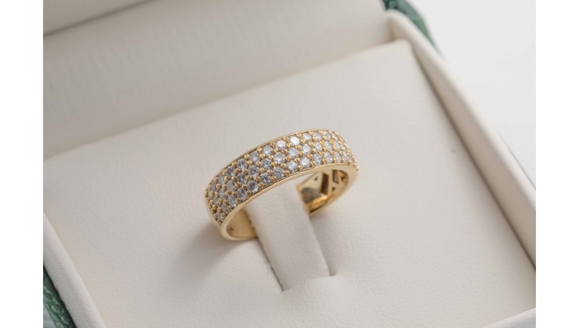 Dos aros, una misma historia: lo que nadie te cuenta cuando eliges tus aros de matrimonio